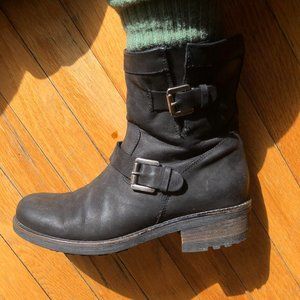 La Canadienne - Black Leather - Ankle Bootie - Women's US Size 7